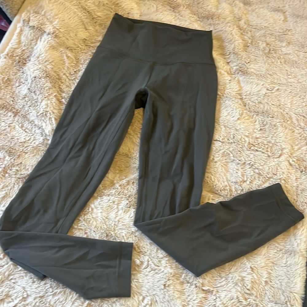 Lululemon Wunder under high rise 25”